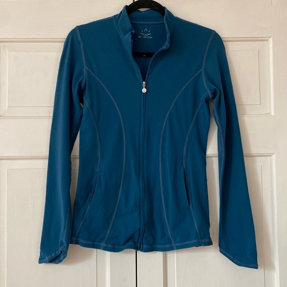Beyond Yoga On the Go Mock Neck Jacket in Teal‎ BLUE Track Jacket Athleisure
